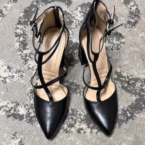 Adrienne Vittadini Black Strappy Heels